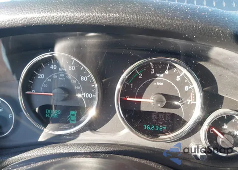 2016 Jeep Wrangler Unlimited Sport z USA, uszkodzony, nr VIN 1C4BJWDG1GL348933